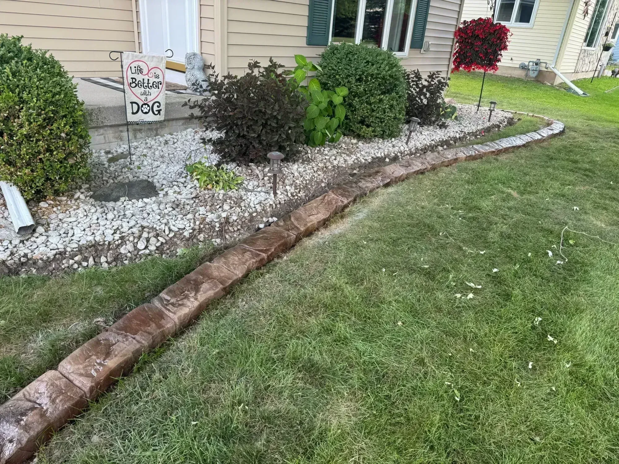 Garden Bed Borders in Crandon